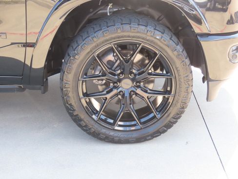 Used 2023 RAM 1500 Limited w/ Night Edition AWD/4WD image 9