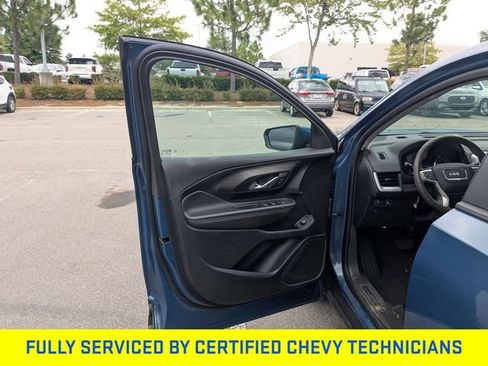 Certified 2024 GMC Terrain SLE w/ Driver Convenience Package FWD image 25