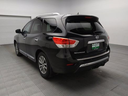 Used 2016 Nissan Pathfinder SL w/ SL Tech Package image 5