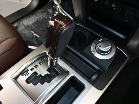 Used 2023 Toyota 4Runner Limited AWD/4WD image 19