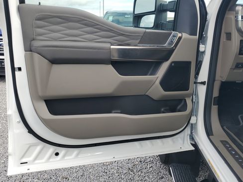 New 2026 Ford F450 Platinum w/ Platinum Plus Package image 15