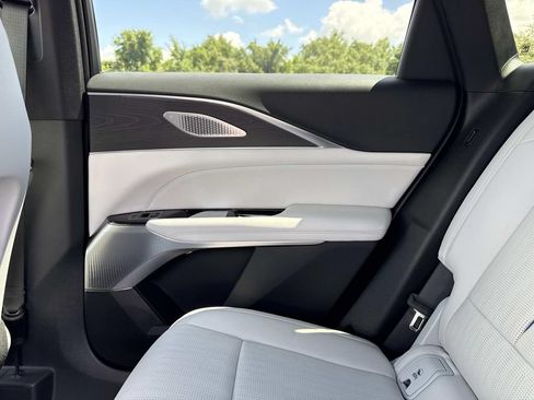 New 2026 Cadillac Lyriq Premium Luxury AWD/4WD image 18
