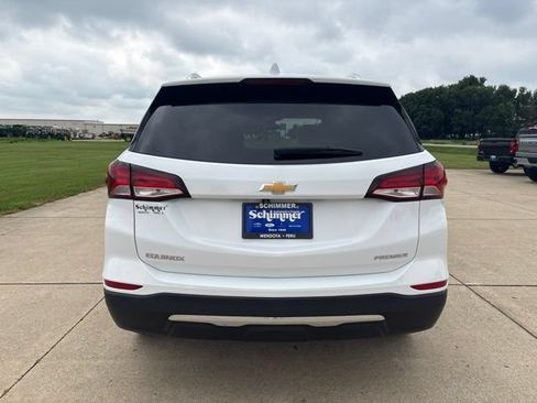 Used 2024 Chevrolet Equinox Premier w/ LPO, Floor Liner Package FWD image 8