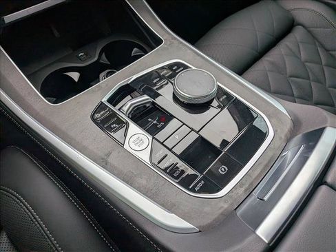 Used 2026 BMW X5 sDrive40i w/ M Sport Package RWD image 15