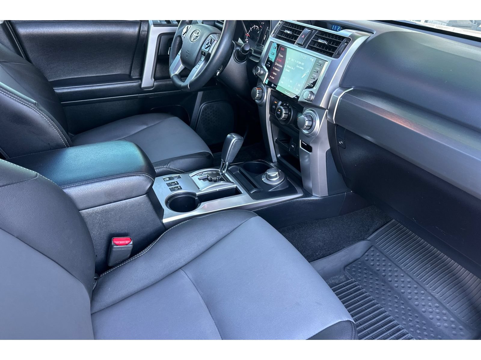 Certified 2022 Toyota 4Runner SR5 Premium w/ Moonroof Package AWD/4WD image 19