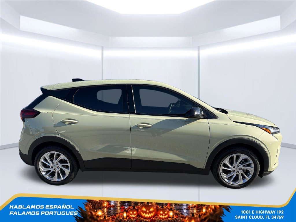New 2027 Chevrolet Bolt LT w/ Comfort Package FWD image 6