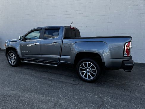 Used 2022 GMC Canyon Denali image 3