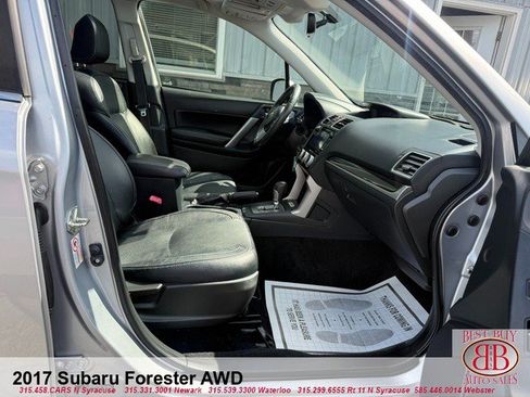 Used 2017 Subaru Forester 2.5i Limited AWD/4WD image 13