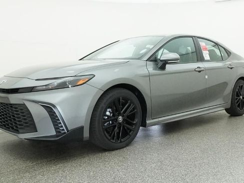 New 2026 Toyota Camry SE FWD image 17