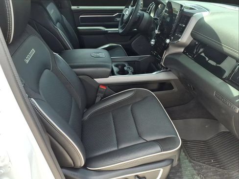 Used 2025 RAM 1500 Laramie RWD image 12
