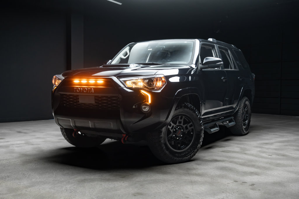 Used 2023 Toyota 4Runner TRD Off-Road Premium w/ Moonroof Package AWD/4WD image 2