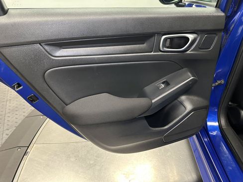 Used 2023 Honda Civic Sport image 29