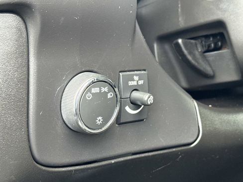 Used 2024 GMC Savana 2500 w/ Driver Convenience Package image 11