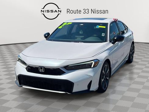 Used 2025 Honda Civic Sport Touring image 2