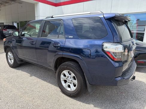 Used 2022 Toyota 4Runner SR5 RWD image 2