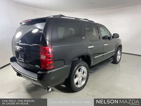 Used 2011 Chevrolet Tahoe LTZ RWD image 3