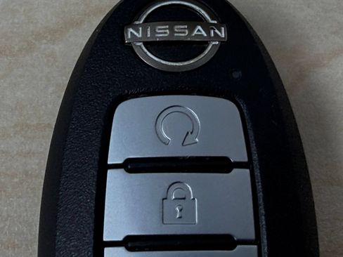 Used 2025 Nissan Altima 2.5 SV FWD image 24