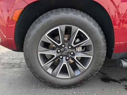 Used 2022 Chevrolet Tahoe Z71 w/ Z71 Off-Road Package image 32