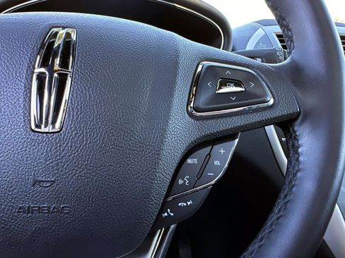 Used 2018 Lincoln MKC Reserve image 31