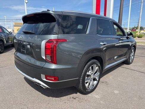 Used 2022 Hyundai Palisade SEL w/ Premium Package AWD/4WD image 5