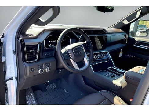 New 2026 GMC Sierra 3500 Denali w/ Denali Reserve Package AWD/4WD image 7