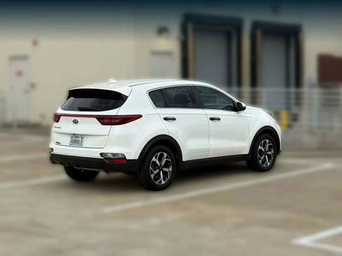 Used 2021 Kia Sportage LX w/ LX Fwd Popular Package image 8