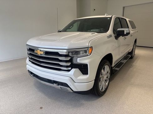 Certified 2023 Chevrolet Silverado 1500 High Country w/ High Country Premium Package image 3