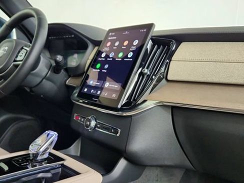 New 2026 Volvo XC90 B6 Plus w/ Protection Package Premier AWD/4WD image 37