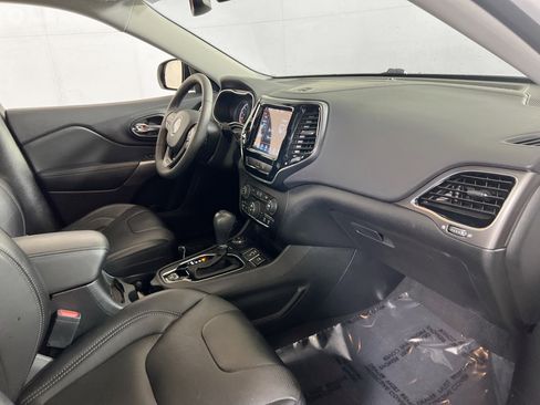 Used 2022 Jeep Cherokee Limited AWD/4WD image 28