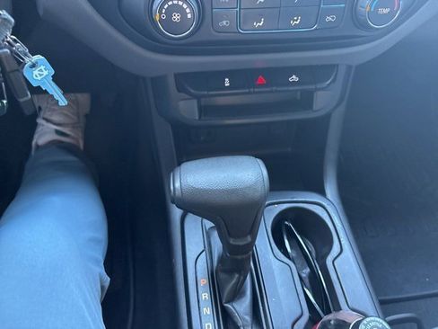 Used 2019 Chevrolet Colorado W/T w/ WT Convenience Package image 8