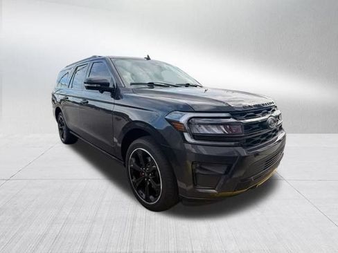 Used 2023 Ford Expedition Max Limited AWD/4WD image 6