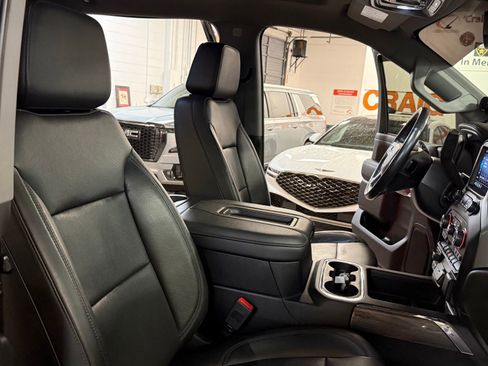 Used 2020 Chevrolet Silverado 2500 LTZ w/ LTZ Convenience Package image 24