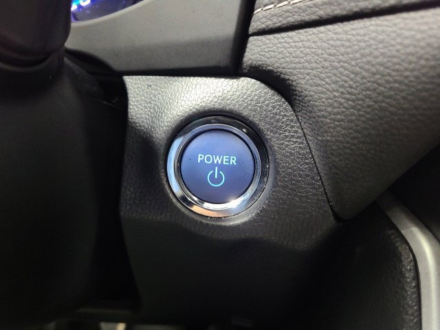 Certified 2022 Toyota RAV4 XLE Premium AWD/4WD image 34