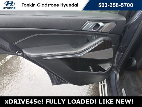 Used 2021 BMW X5 xDrive45e w/ Premium Package image 27