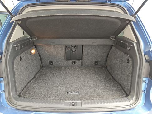 Used 2017 Volkswagen Tiguan Wolfsburg Edition image 12