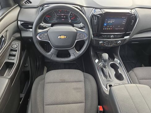 Certified 2023 Chevrolet Traverse LT w/ Rear Camera Mirror Package image 21