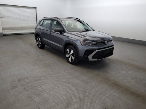 Used 2025 Volkswagen Taos S AWD/4WD image 13