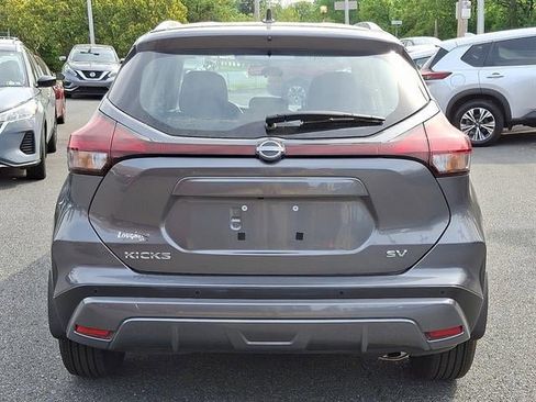 Certified 2024 Nissan Kicks SV image 5
