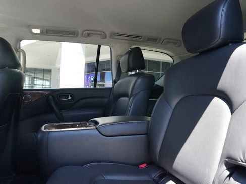 Used 2019 INFINITI QX80 Luxe AWD/4WD image 15