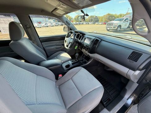 Used 2013 Toyota Tacoma 2WD Double Cab image 15