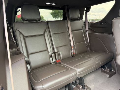 Used 2021 GMC Yukon Denali w/ Denali Premium Package RWD image 33