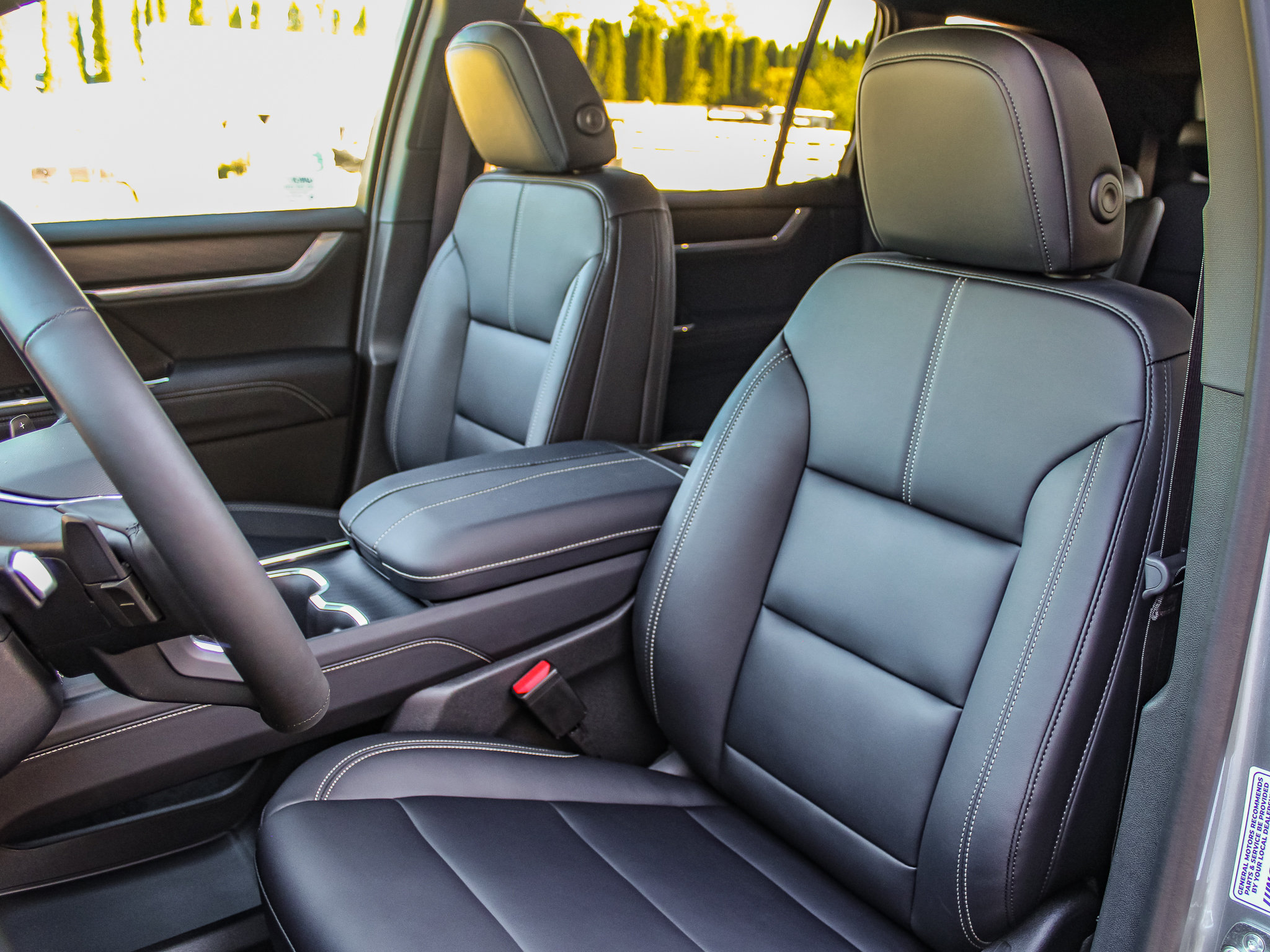 New 2027 GMC Acadia Elevation w/ Black Edition AWD/4WD image 18
