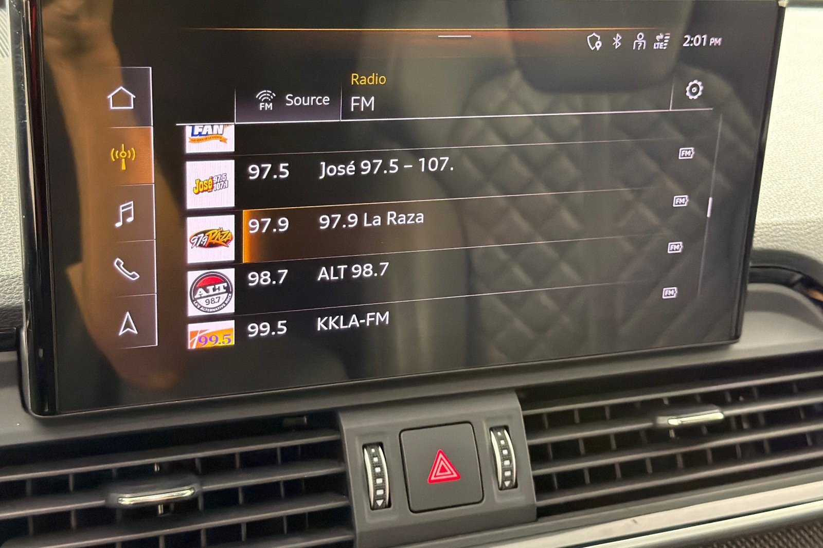 Used 2023 Audi SQ5 Prestige w/ Prestige Package AWD/4WD image 17