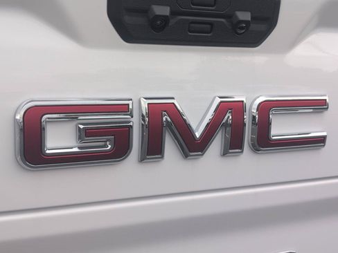 New 2026 GMC Sierra 1500 SLT w/ SLT Premium Plus Package AWD/4WD image 6