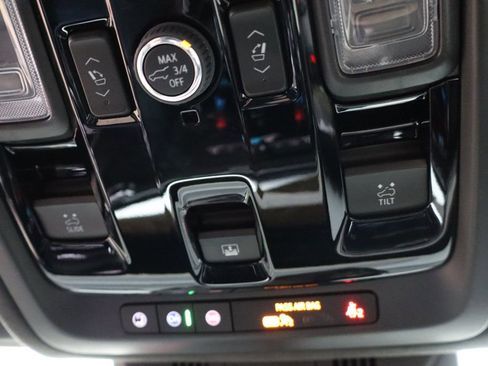 Used 2025 Cadillac Escalade Sport Platinum image 38