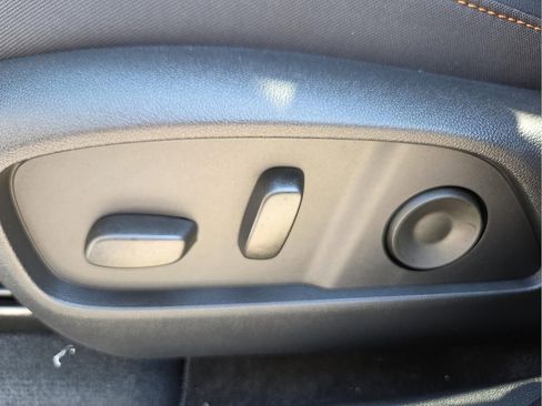 New 2026 Chevrolet Equinox ACTIV w/ Convenience Package III FWD image 15