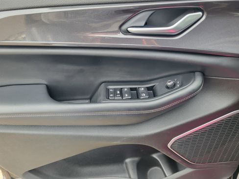 Used 2022 Jeep Grand Cherokee L Laredo w/ Luxury Tech Group I image 24