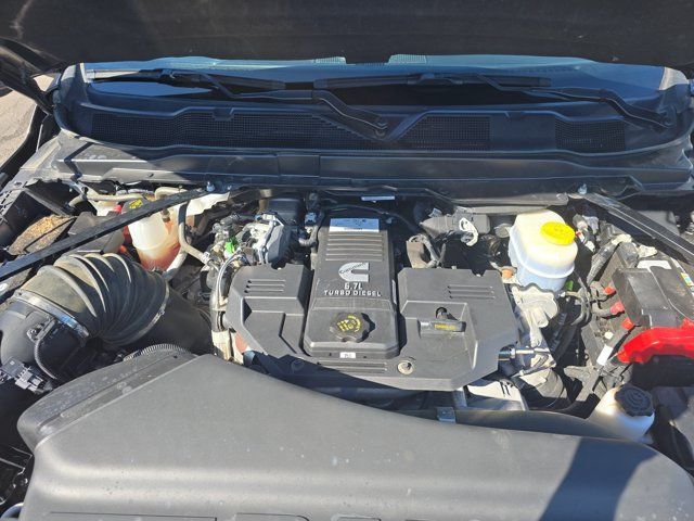 Used 2024 RAM 2500 Laramie w/ Snow Chief Group AWD/4WD image 11