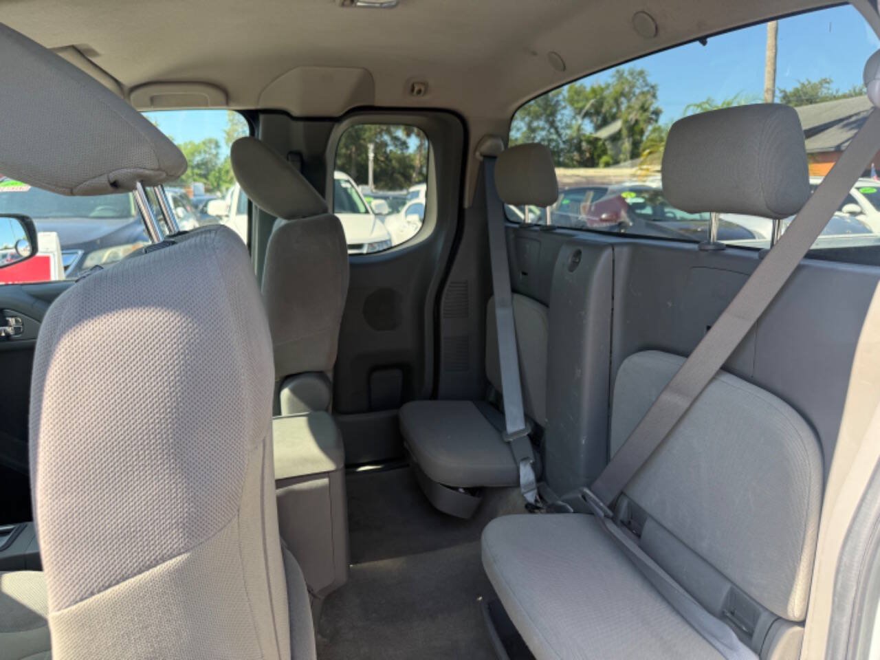 Used 2013 Nissan Frontier S RWD image 15