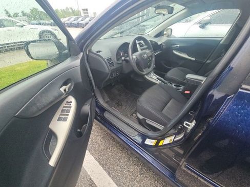 Used 2013 Toyota Corolla S FWD image 32